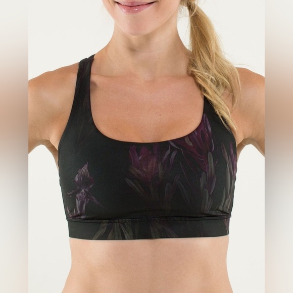 Lululemon Energy Bra size 4 - Picture 2 of 7